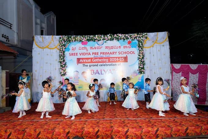 Story time session with teacher and kids